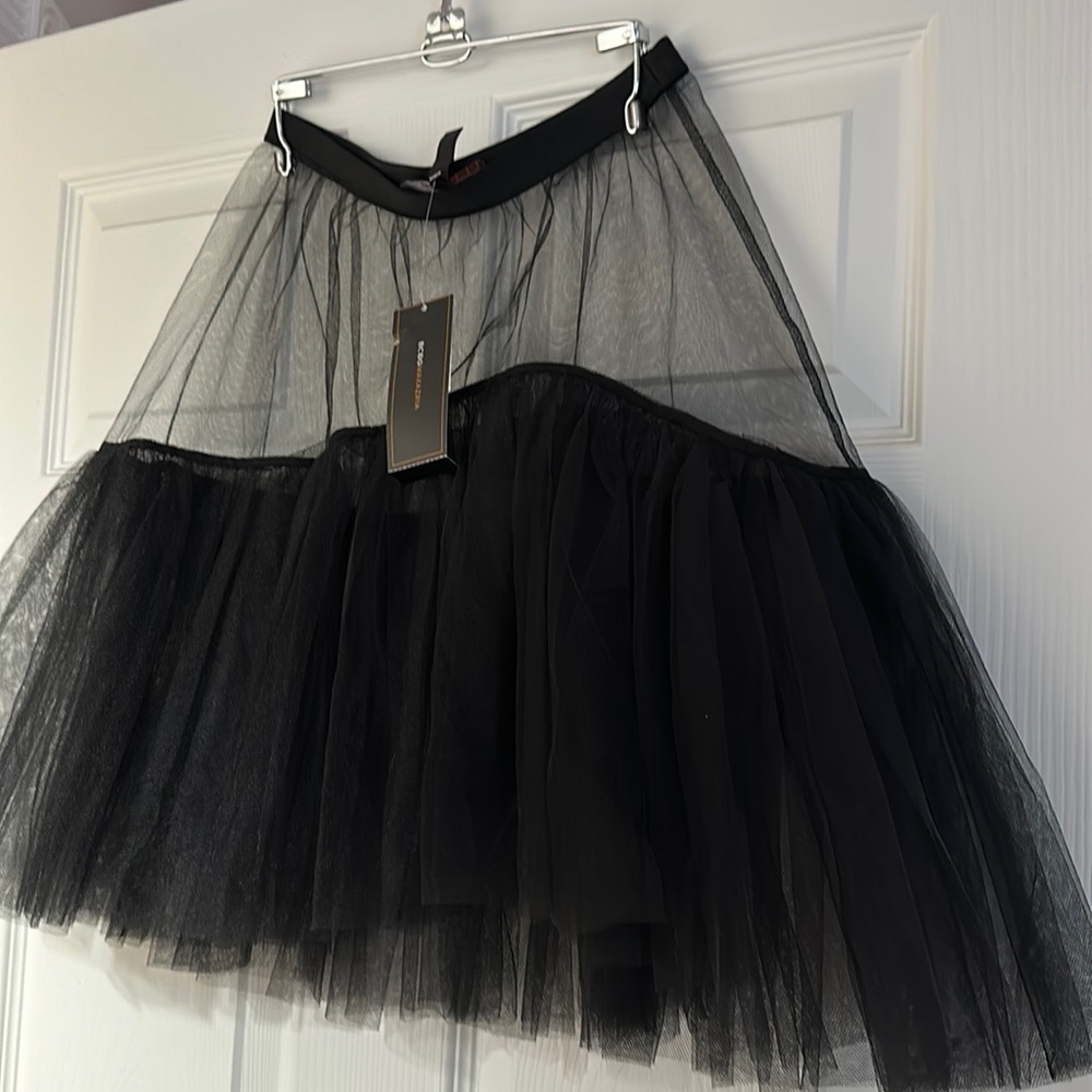 Petticoat under skirt